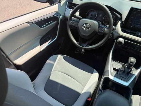 Certified 2022 Toyota RAV4 XLE AWD/4WD image 24