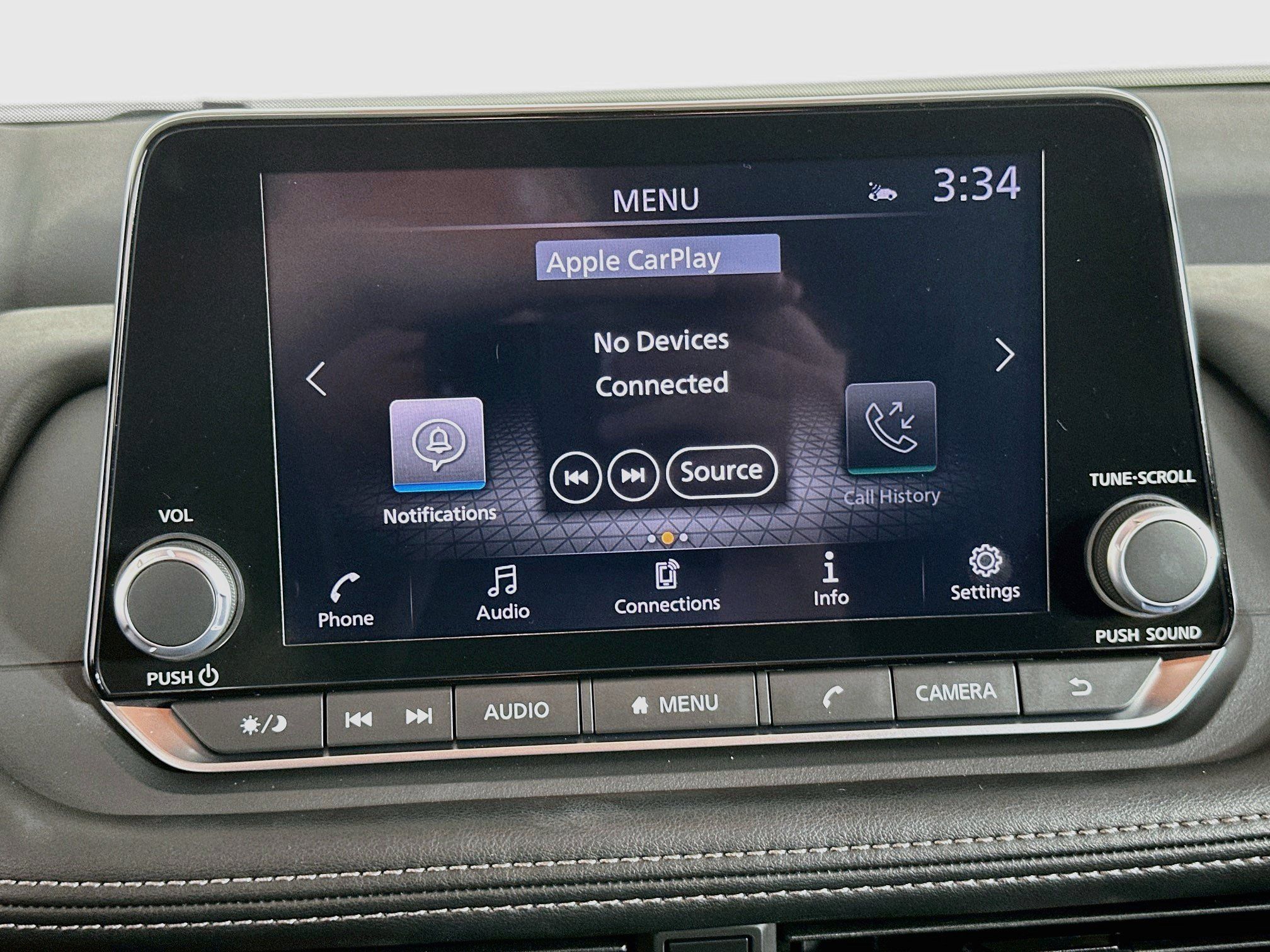 Used 2025 Nissan Rogue SV FWD image 21