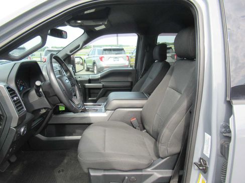 Used 2020 Ford F150 XLT w/ Equipment Group 302A Luxury AWD/4WD image 23
