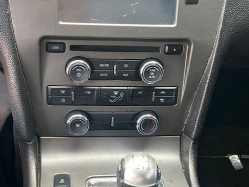 Used 2013 Ford Mustang 2dr Cpe V6 image 9