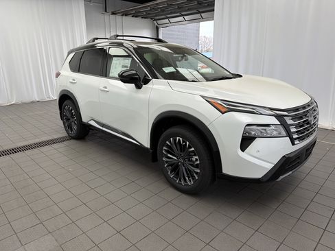 New 2026 Nissan Rogue Platinum AWD/4WD image 3