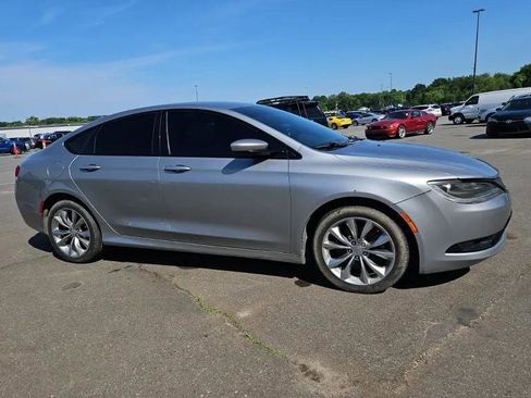 Used 2015 Chrysler 200 S w/ Navigation & Sound Group I FWD image 2