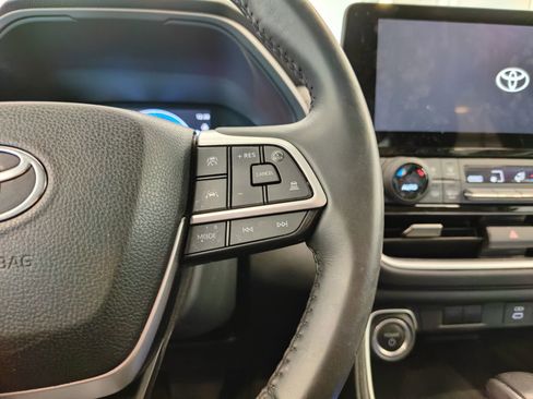 Used 2024 Toyota Grand Highlander XLE image 15