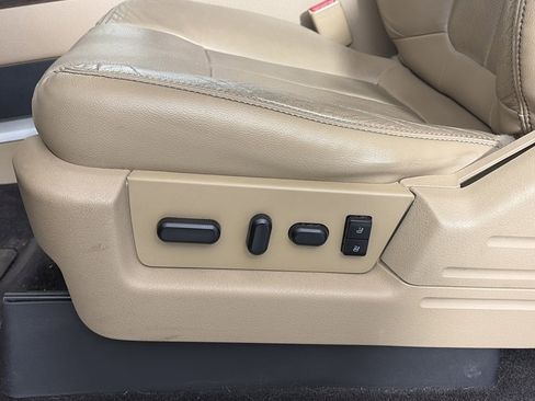 Used 2014 Ford F150 Lariat w/ Equipment Group 501A Mid image 26