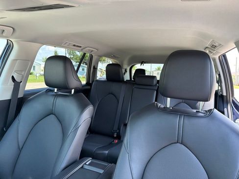 Used 2025 Toyota Grand Highlander AWD image 14