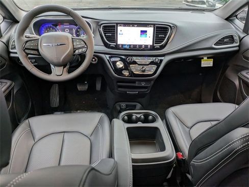 New 2026 Chrysler Pacifica Select w/ S Appearance Package image 23