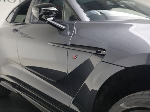 New 2026 Aston Martin DBX S image 35