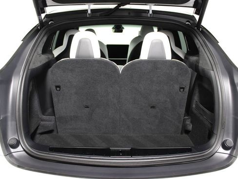 Used 2022 Tesla Model X Plaid image 26