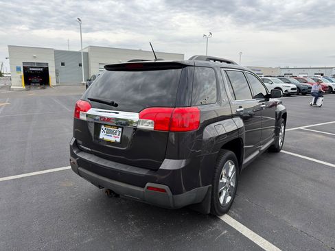 Used 2015 GMC Terrain SLT w/ Chrome Appearance Package FWD image 6