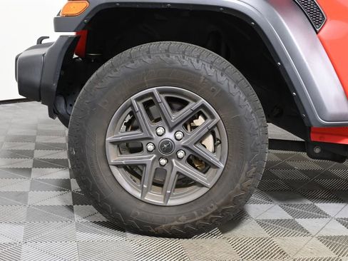 Used 2024 Jeep Wrangler Sport S image 11