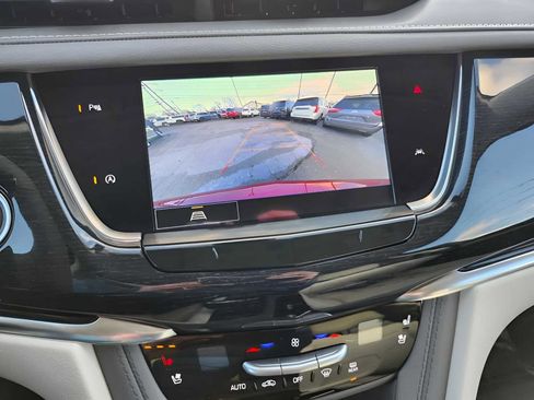 Used 2025 Cadillac XT6 Premium Luxury w/ LPO, Floor Liner Package image 17