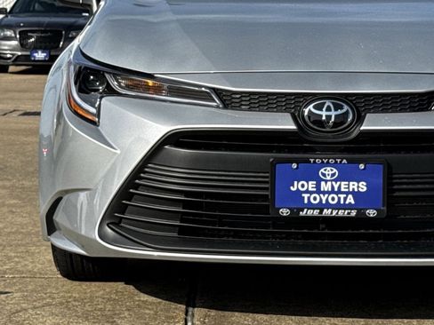Certified 2026 Toyota Corolla LE image 5