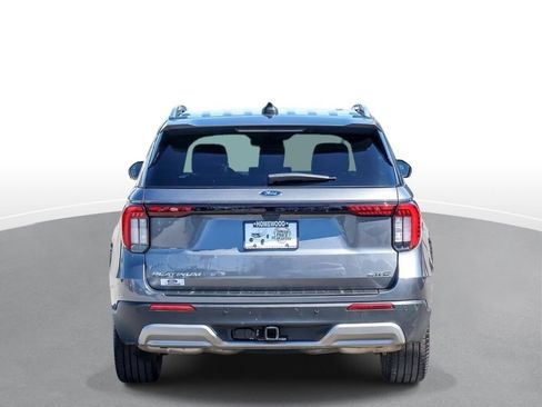 Used 2025 Ford Explorer Platinum w/ LUX Leather Package image 7