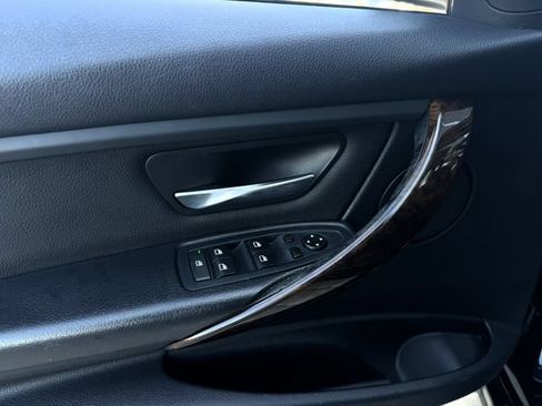 Used 2013 BMW 328i Sedan RWD image 18