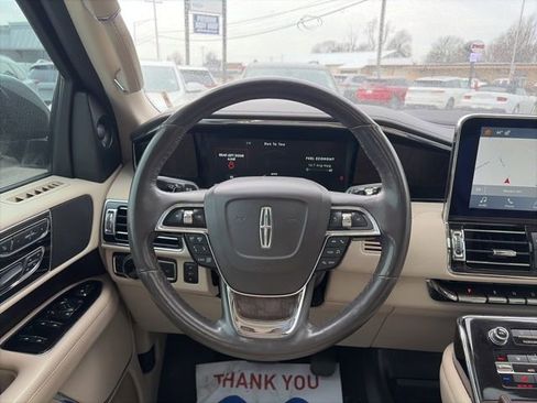 Used 2019 Lincoln Navigator Reserve image 15