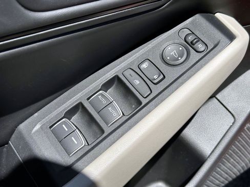 Used 2023 Honda Accord EX image 16