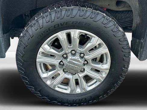 Used 2023 GMC Sierra 2500 Denali w/ Denali Ultimate Package AWD/4WD image 32