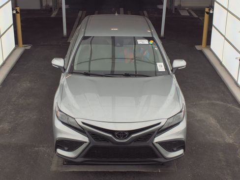 Used 2023 Toyota Camry SE w/ Convenience Package image 2