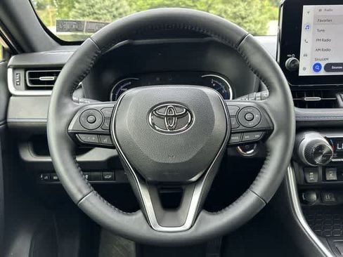 Used 2025 Toyota RAV4 XSE w/ Weather Package AWD/4WD image 8
