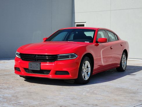 Used 2022 Dodge Charger SXT RWD image 4