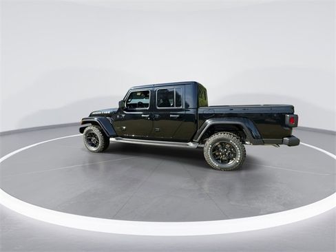 New 2025 Jeep Gladiator Sport image 6