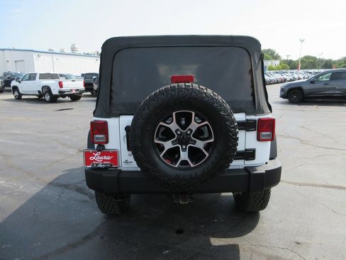 Used 2018 Jeep Wrangler Unlimited Sport S AWD/4WD image 7