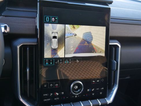 Certified 2024 GMC Acadia Denali image 20