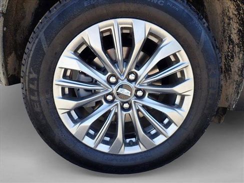 Used 2024 Cadillac XT4 Premium Luxury AWD/4WD image 7