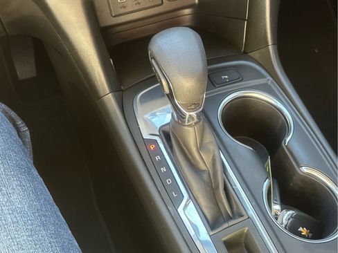 Certified 2023 Chevrolet Equinox LT w/ Driver Convenience Package image 31