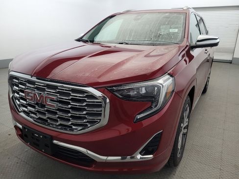 Used 2020 GMC Terrain Denali w/ Denali Premium Package FWD image 15