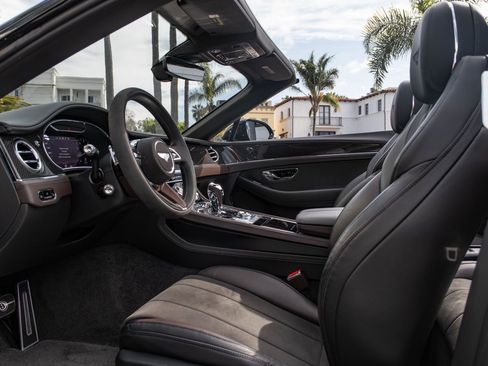 Used 2024 Bentley Continental GT S image 14