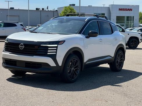 New 2026 Nissan Kicks SR AWD/4WD image 41