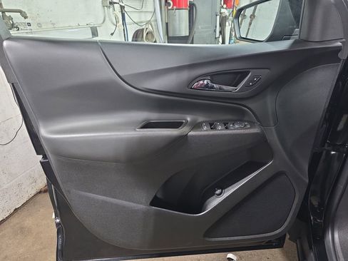 Used 2024 Chevrolet Equinox LT image 26