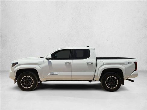 Used 2024 Toyota Tacoma TRD Sport AWD/4WD image 8