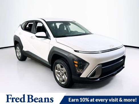 New 2026 Hyundai Kona SE image 1
