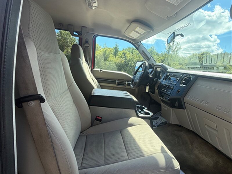 Used 2008 Ford F350 XLT AWD/4WD image 17