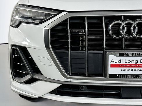 Used 2025 Audi Q3 2.0T Premium AWD/4WD image 16