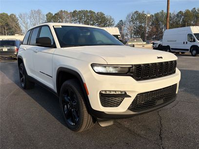 New 2025 Jeep Grand Cherokee Limited w/ Black Appearance Package