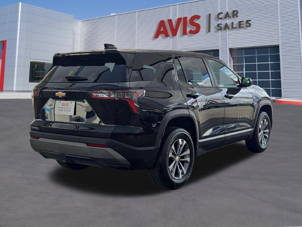 Used 2026 Chevrolet Equinox LT FWD image 6