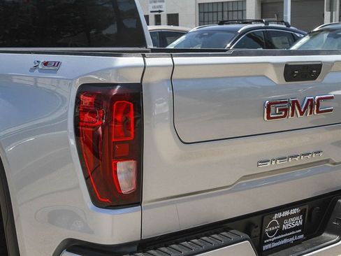 Used 2022 GMC Sierra 1500 Elevation AWD/4WD image 9