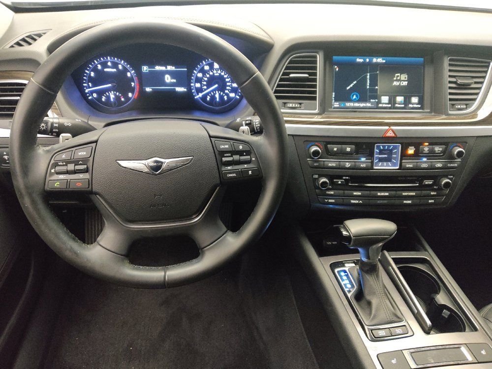 Used 2018 Genesis G80 3.8 RWD image 22