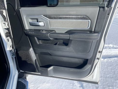 Used 2020 RAM 3500 Big Horn image 28