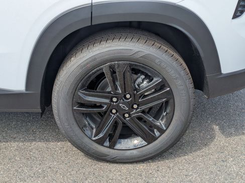 New 2026 Chevrolet Trax ACTIV w/ Driver Confidence Package image 9
