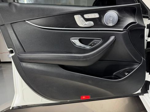 Used 2019 Mercedes-Benz E 300 image 24