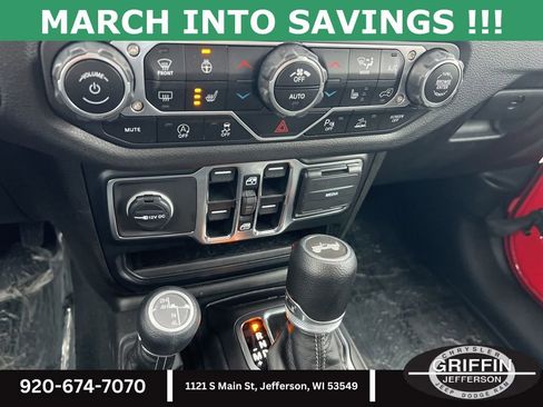 Used 2024 Jeep Wrangler Sport S image 17