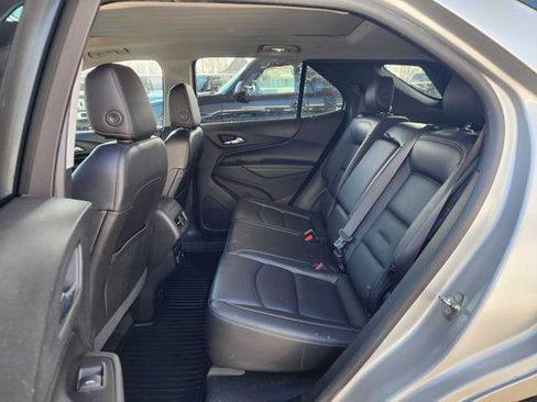 Used 2018 Chevrolet Equinox Premier FWD image 13