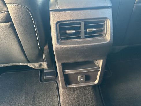 Used 2017 Ford Edge SEL w/ Equipment Group 201A image 24