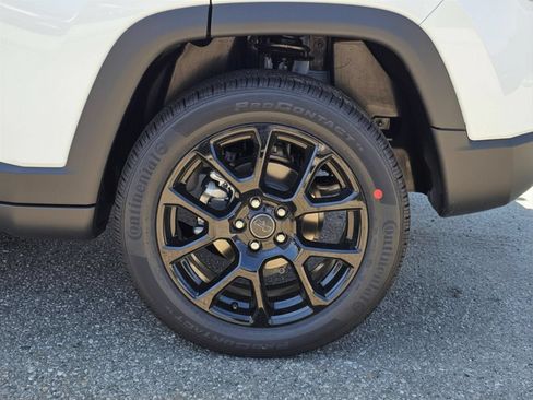 New 2026 Jeep Compass Latitude AWD/4WD image 9