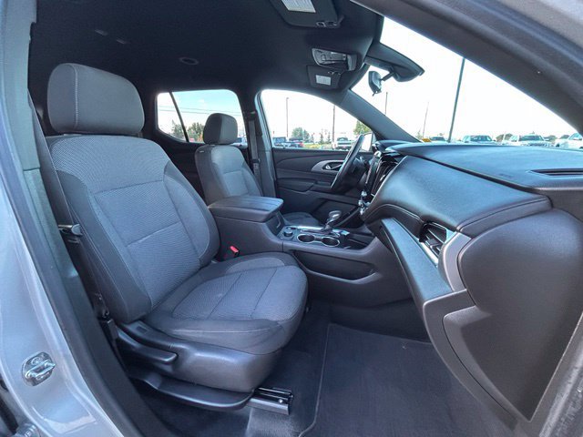Used 2022 Chevrolet Traverse LT AWD/4WD image 33
