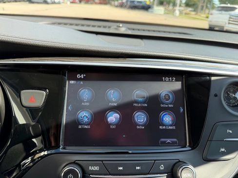 Used 2018 Buick Envision Premium AWD/4WD image 31